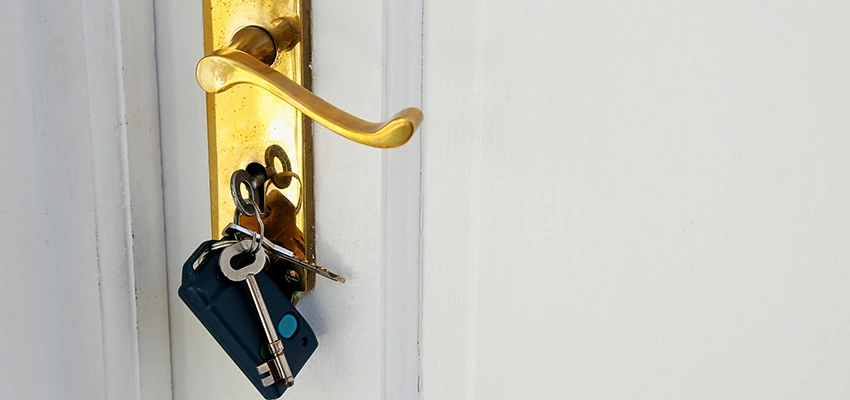 Broken Door Key Extraction in Torrance, CA